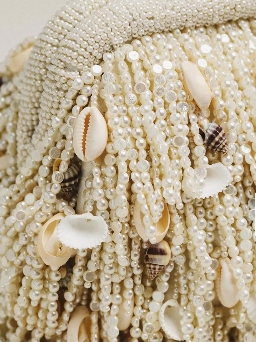 Celandine Beaded Shell Fringe Chain Shoulder Clutch Cream - Picture 3 of 10